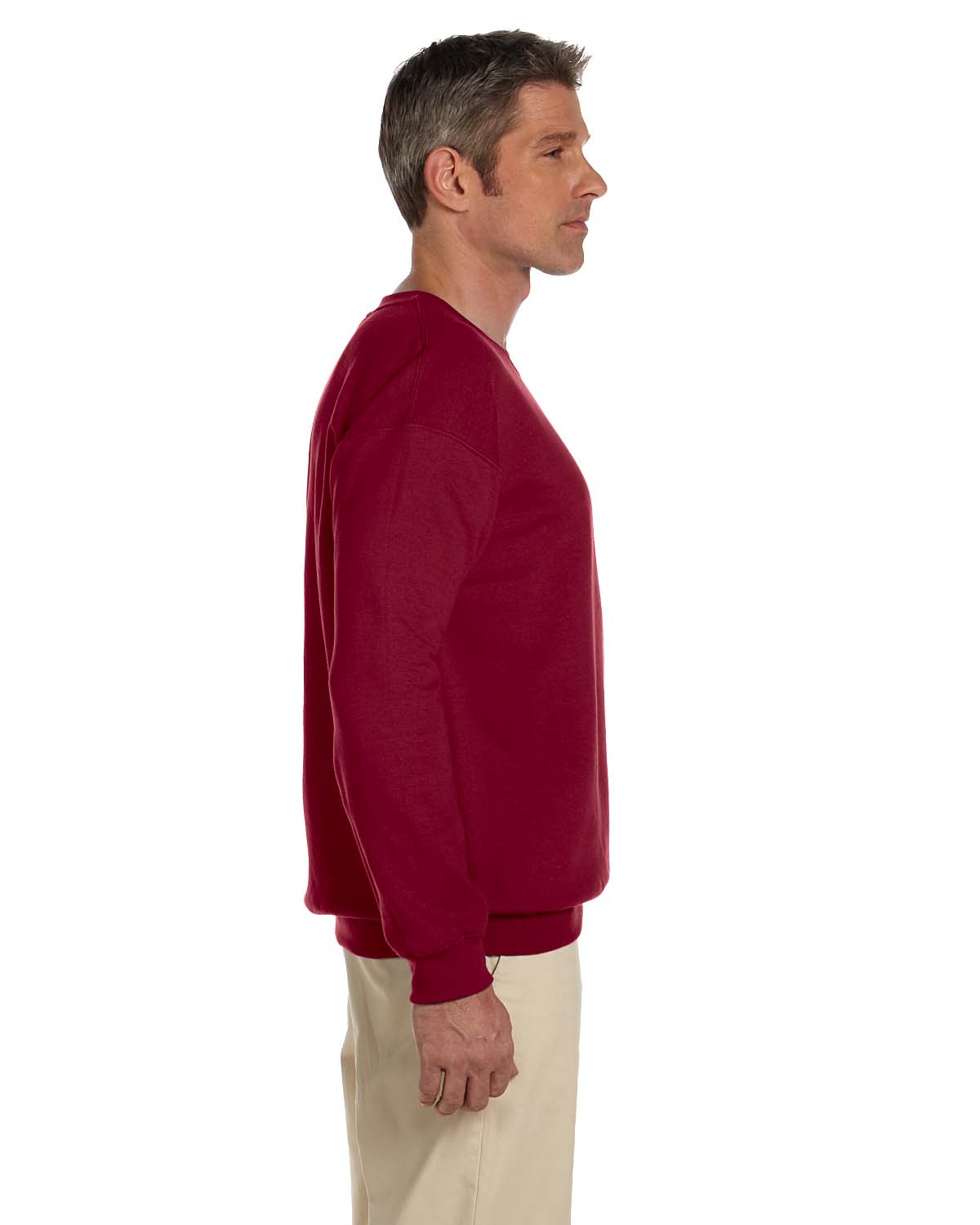 gildan's fleece crewneck sweatshirt